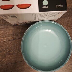 LE CREUSET - Minimalist Coupe Pasta Bowls - Set of 4 - Sage